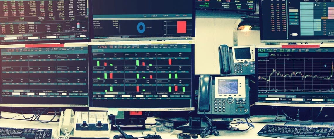 Display of stock market quotes and chart in monitor computer room